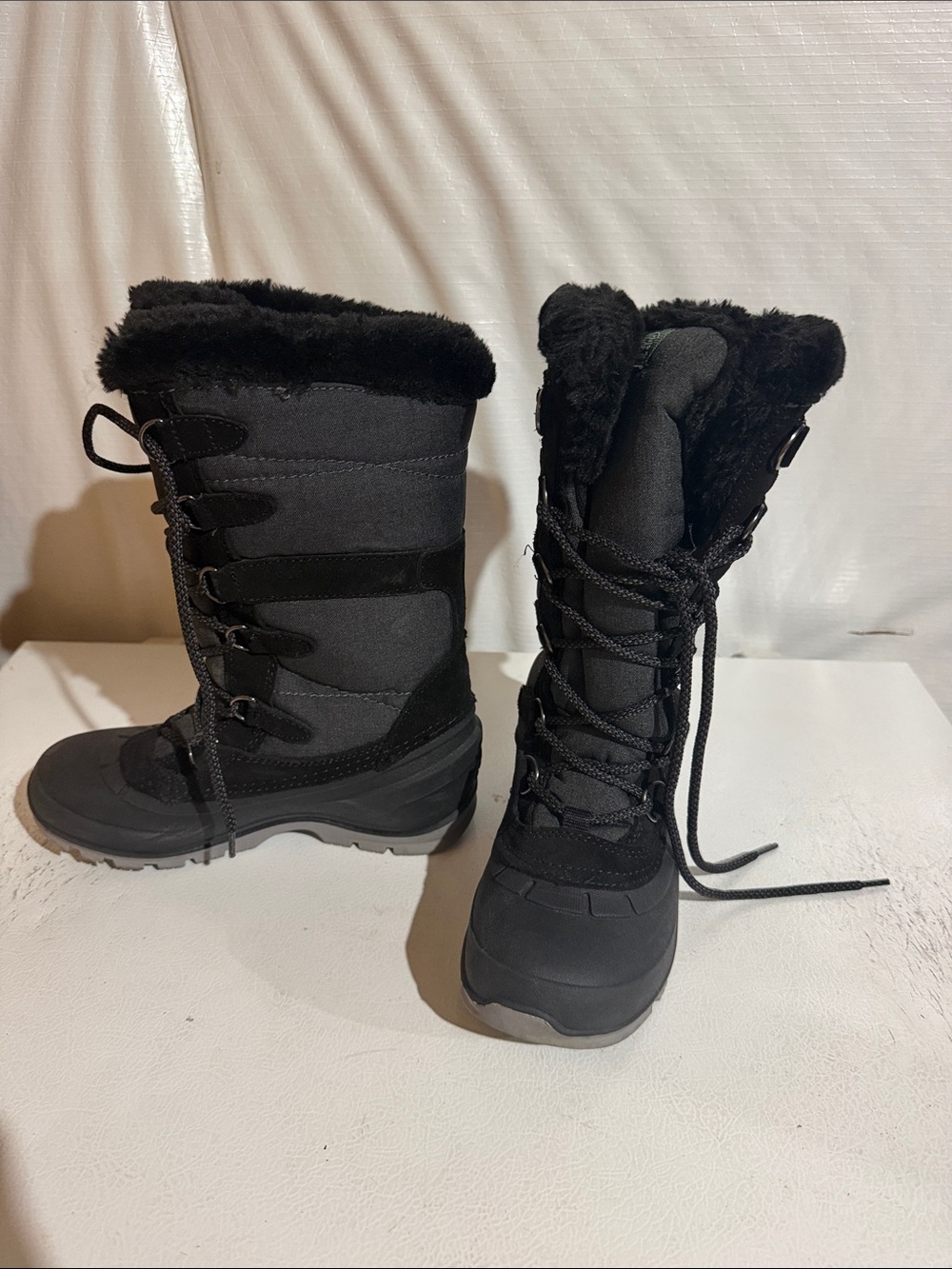 Kamik Black Women's Insulated Lace-Up Winter Boots